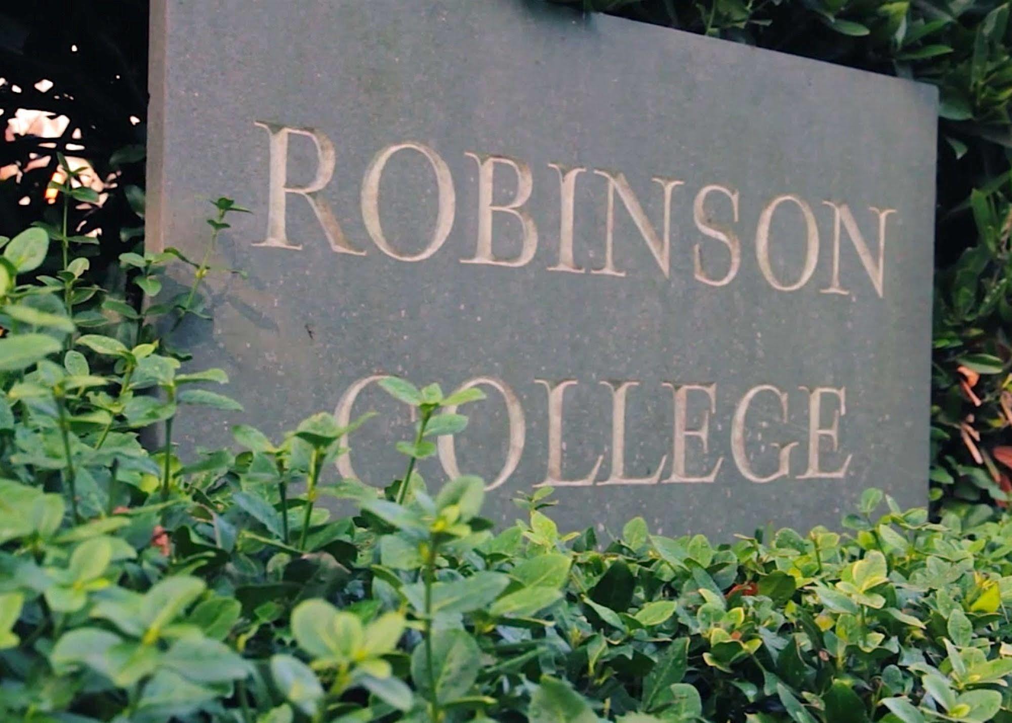 Robinson College - University Of Cambridge Bagian luar foto